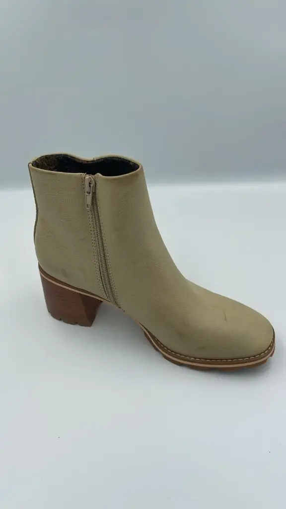 Botines De Tacón Apilado Chandler Para Mujer De Korks - Crema 7 1/2 Mediano | TRG185044268