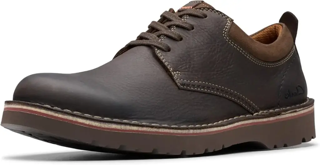 Clarks Of England Zapatos Oxford Bajos Eastford Para Hombre - Marrón Oscuro, 9 De Ancho | TRG185041302