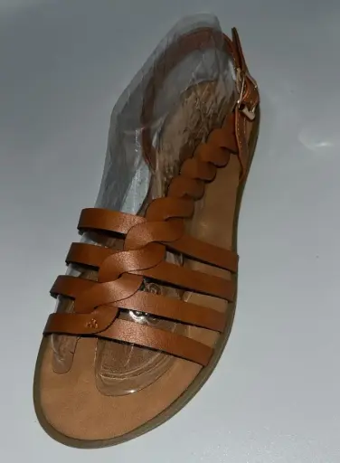 [Journee Collection Womens Solay Ankle Strap Flat Sandals - TAN 8 1/2 MEDIUM] Sandalias Planas Con Tira Al Tobillo Solay Para Mujer De La Colección Journee - Tan 8 1/2 Mediano | 52574612868 TRG187861451